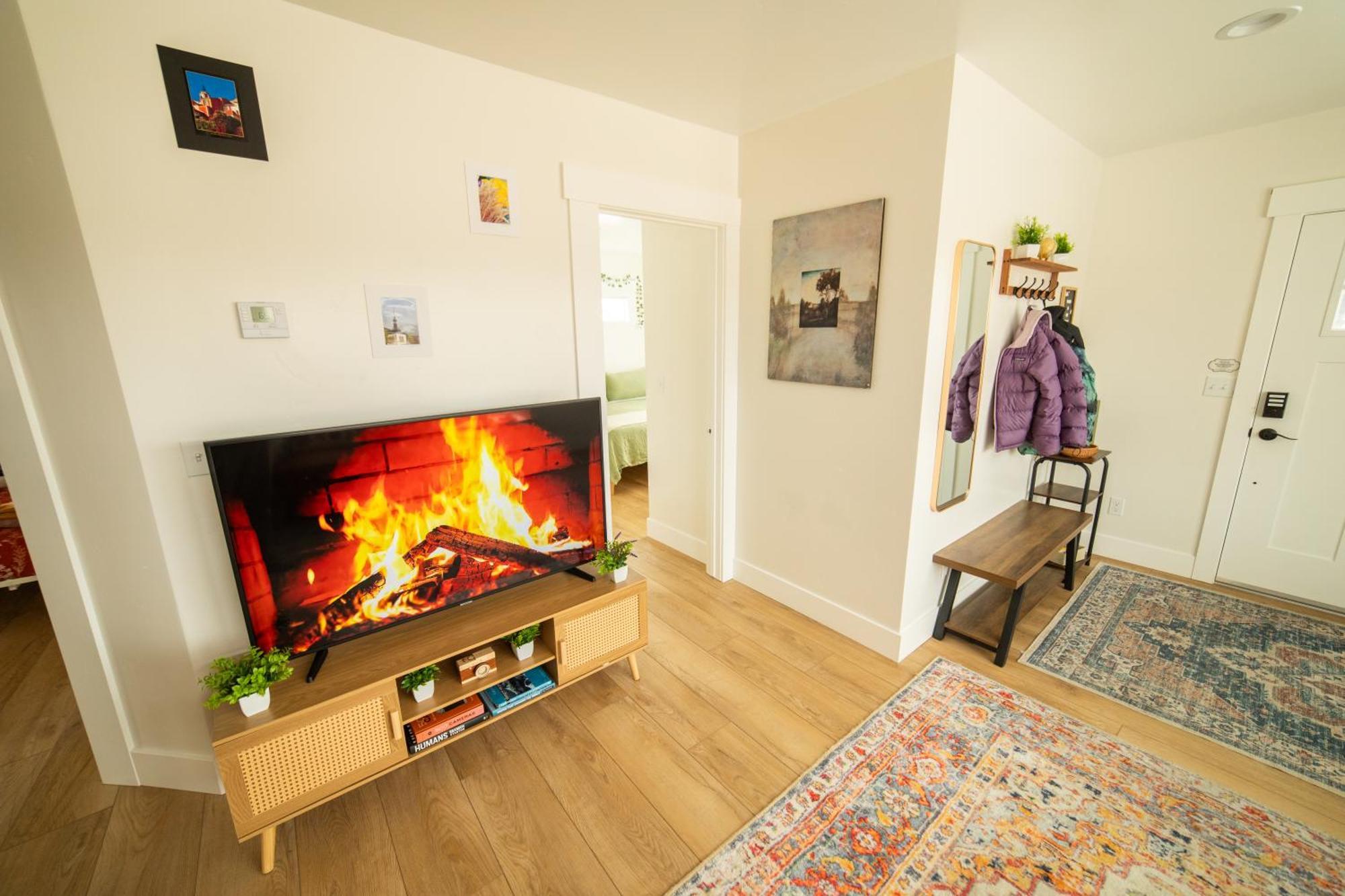 Reno'S Biggest Little House - Cozy Home Theatre Exteriör bild